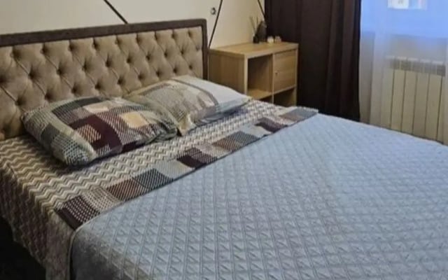 Квартира В Микрорайоне Царский 8