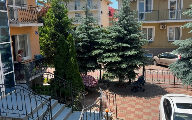 Отель Феникс