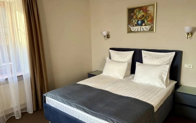 Отель Мономах