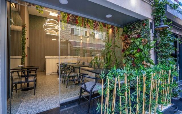 Отель Best Hotel Kadikoy