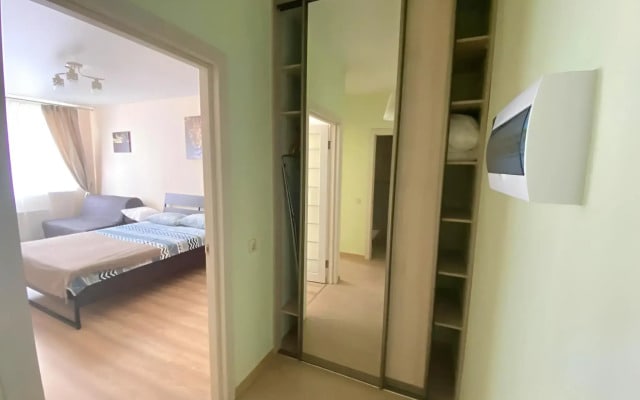 Apartment on Verkhnyaya Doroga 151