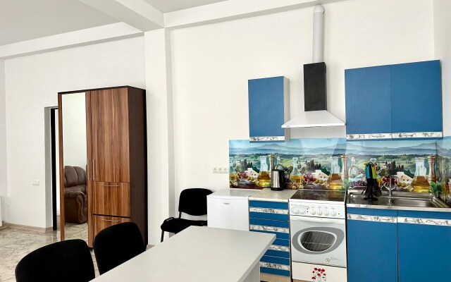 Меблированные комнаты RestHouse