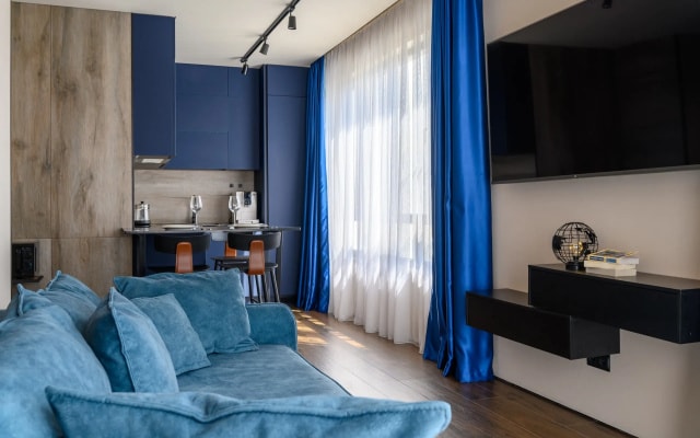 Апартаменты Red Apartments Листопадная Альпина