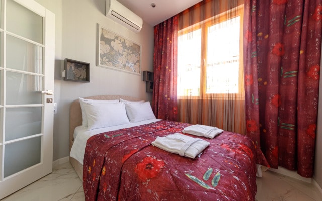 Апартаменты Red Apartments Арт Лайт Сити Лира