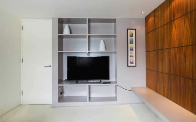 Апартаменты Comfortable Aircon Apartment Earls Court
