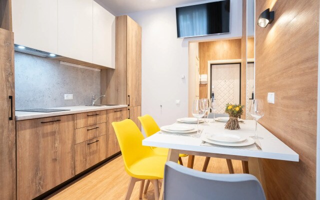 Апартаменты RED APARTMENTS Арт Лайт Сити апартамент Холидей
