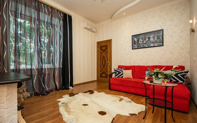 Квартира Центр Ростова, Театральная площадь