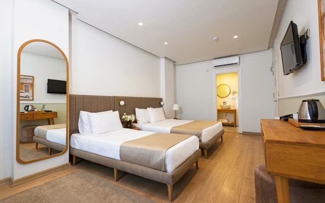 Meshk Airport Hotel