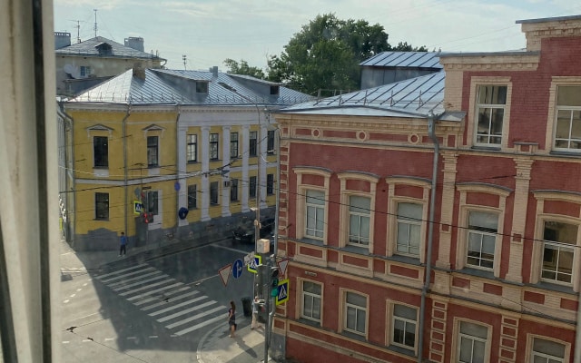 Квартира на Варварской 10