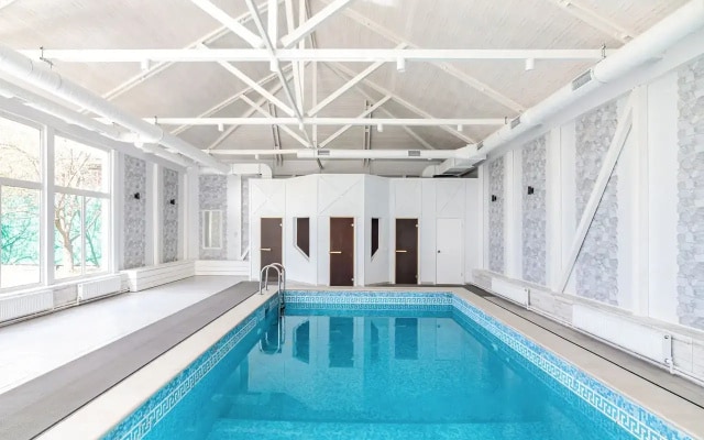 Частный Дом с бассейнами и залом Anstar House Kapustino