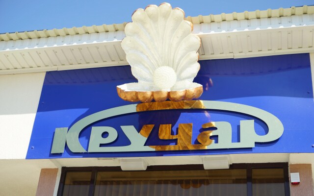 Отель Кручар