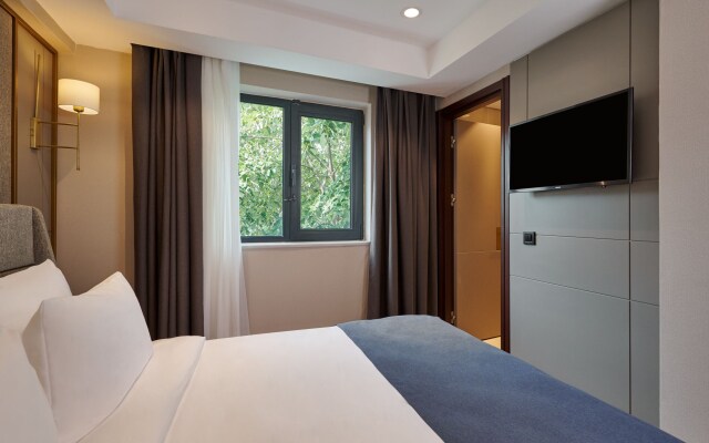 Ciragan Bosphorus Hotel