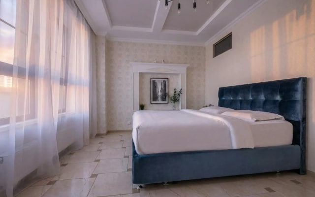 Апартаменты Central nearby Marriott 242