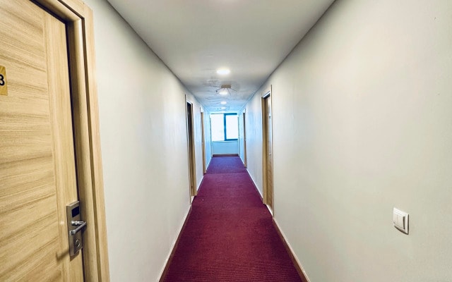 Отель The Hera Gold Hotel
