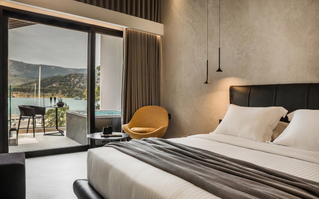 Отель Canale Hotel&Suites