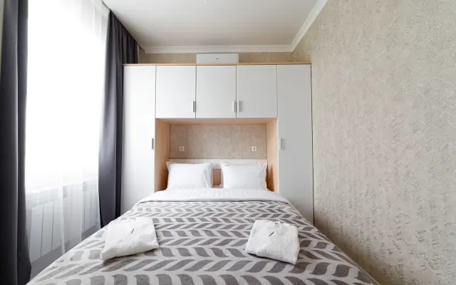Апартаменты RED APARTMENTS Арт Лайт Сити апартамент Фальконе