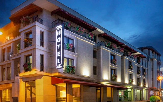 Lenus Hagia Sophia Hotel