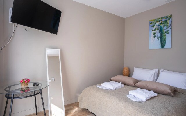 Апартаменты Red Apartments Арт Лайт Остин