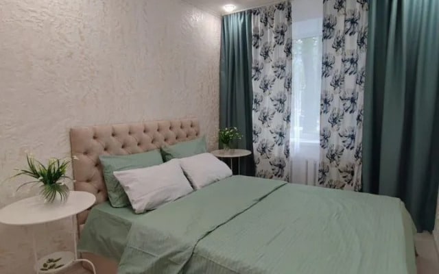 Квартира двухкомнатная Тропики
