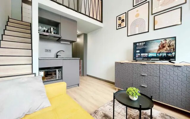 Квартира Двухуровневая Mila Apart в Стиле ЛОФТ на Нагорной