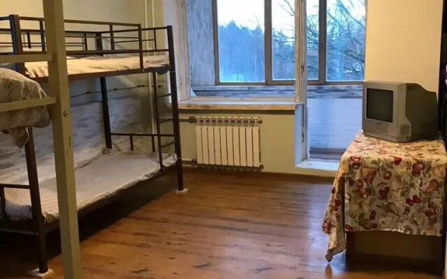 Апартаменты В лесу