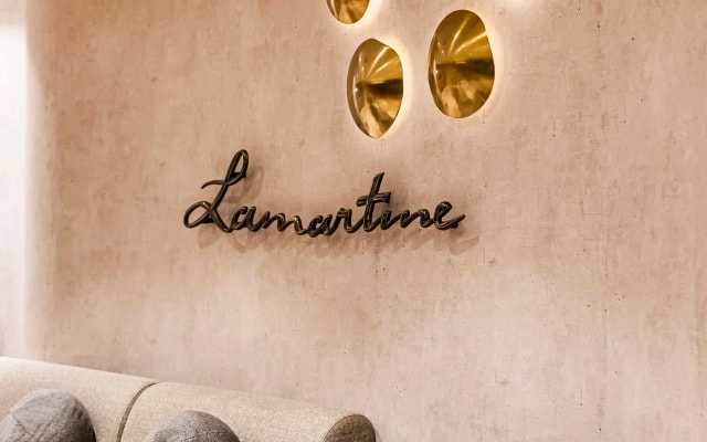 Lamartine Hotel