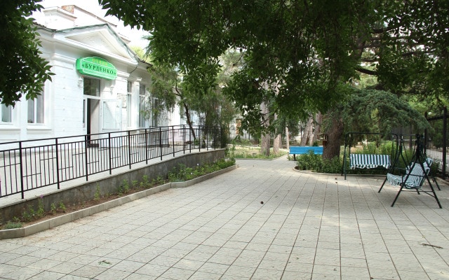 Отель Бурденко