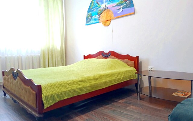 Квартира с большой кухней 12м.кв