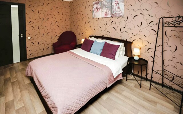 Lux  Apartments