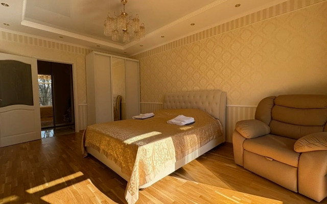 Квартира на Лермонтовском Переулке 7