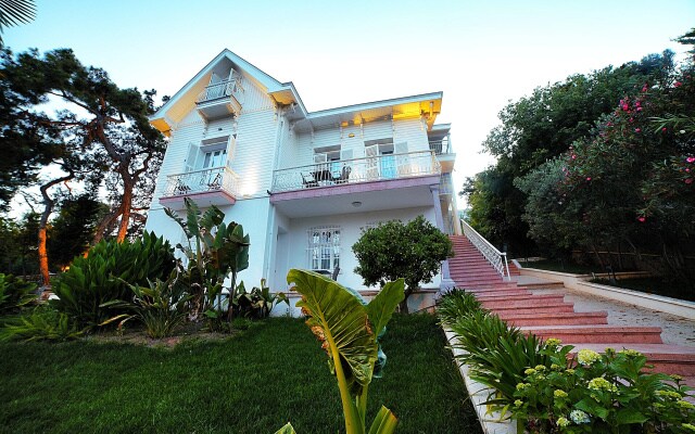 Triada Hotel Buyukada