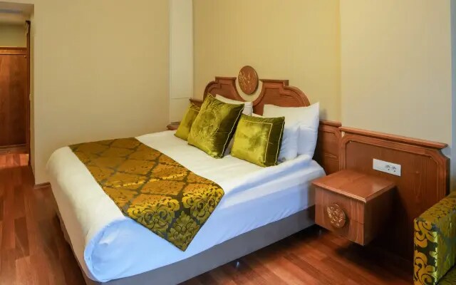 Seven Hills Hotel