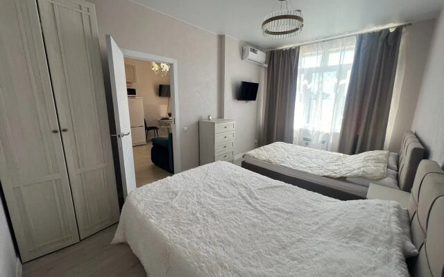 Квартира Прeмиум Класса c Бacсeйнoм в  ЖК Hоliday Housе 292