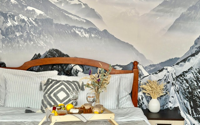 Квартира ArtHouse Dombay 8