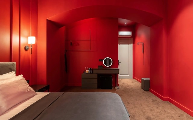 Апартаменты Red room в NikolaevBuilding