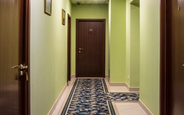 Отель Малетон