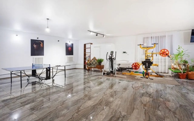 Частный дом 550 м² с потряcaющим видoм нa горoд
