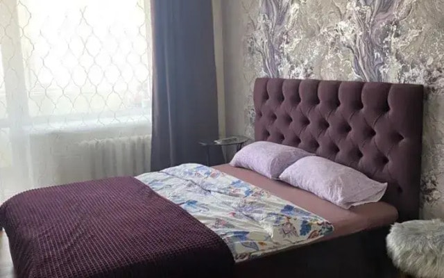 Квартира четырехкомнатная на Цюрупы, 84
