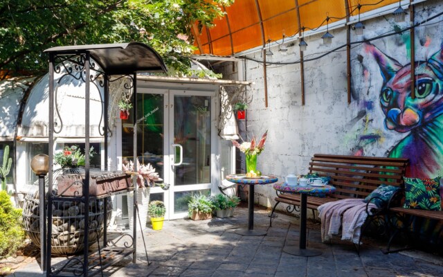 Квартира MyHomeYourHome на Градовской 69А