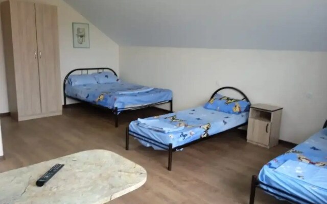 Visokiy Bereg Inn