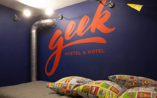 Меблированные комнаты Geek