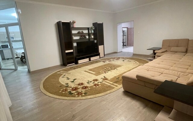 Квартира 200 кв.м в 100 м от берега Волги