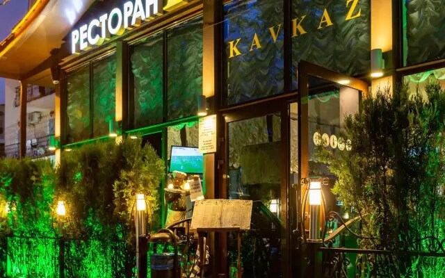 Отель Кавказ