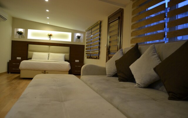 Seven Days Hotel