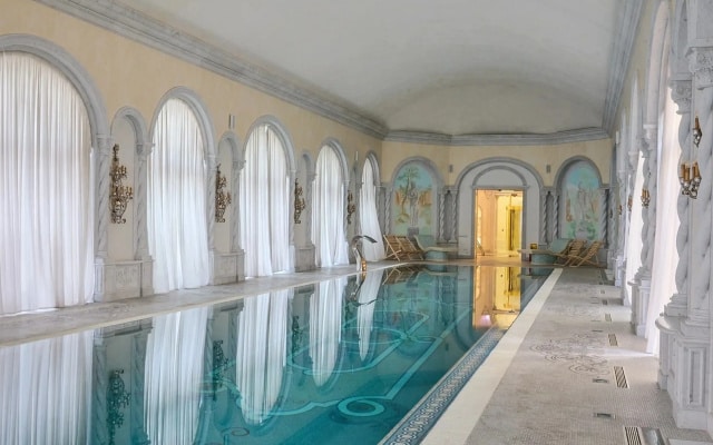 Отель Malakhovka Palace