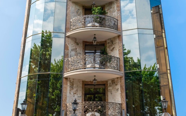 Отель Shine House