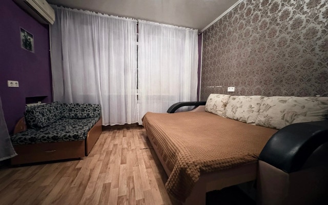 Квартира для командировочных рядом с заводами Лукойл, Каустик