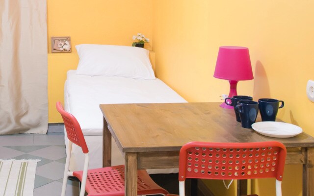 Liniya Hostel