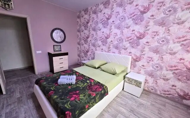 Квартира двухкомнатная в центре Сургута