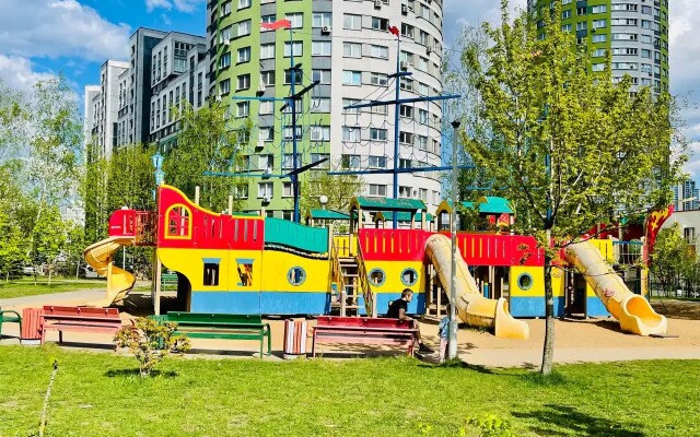 Квартира в Центре на 2-3 Человека (на 23 Этаже)
